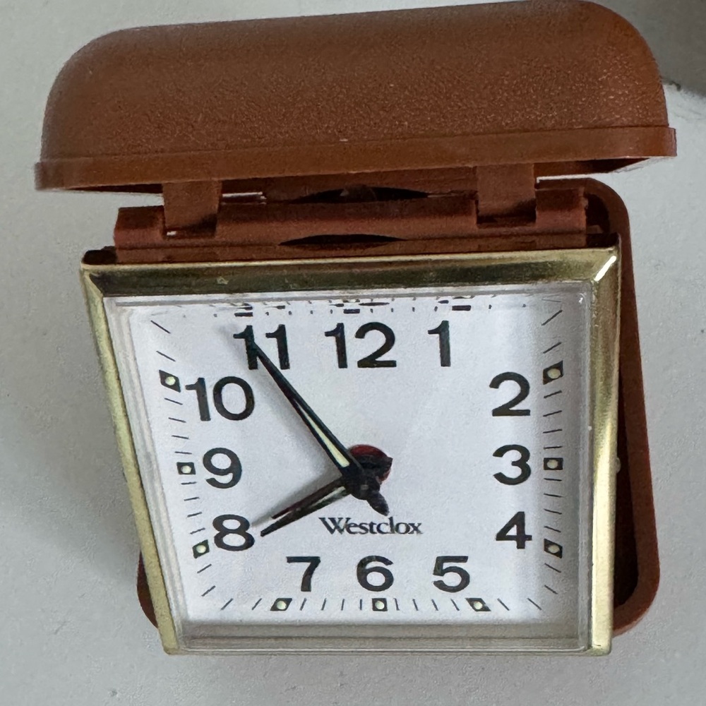 Vintage Westclox Travel Alarm Clock Clamshell Windup Working Condition